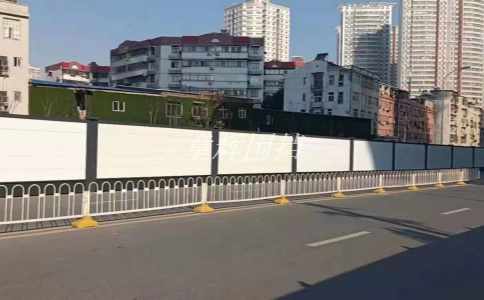 簡易圍擋在城市公共廁所改造中的顏色應該如何設計?(城市公共廁所中簡易圍擋的色彩與圖案方案) 簡易圍擋在城市公共廁所改造中的顏色應該如何設計?(城市公共廁所中簡易圍擋的色彩與圖案方案)