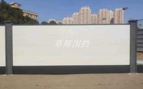 簡易圍擋在工業(yè)生產(chǎn)中的作用如何發(fā)揮？（工業(yè)生產(chǎn)中簡易圍擋的應用案例介紹）